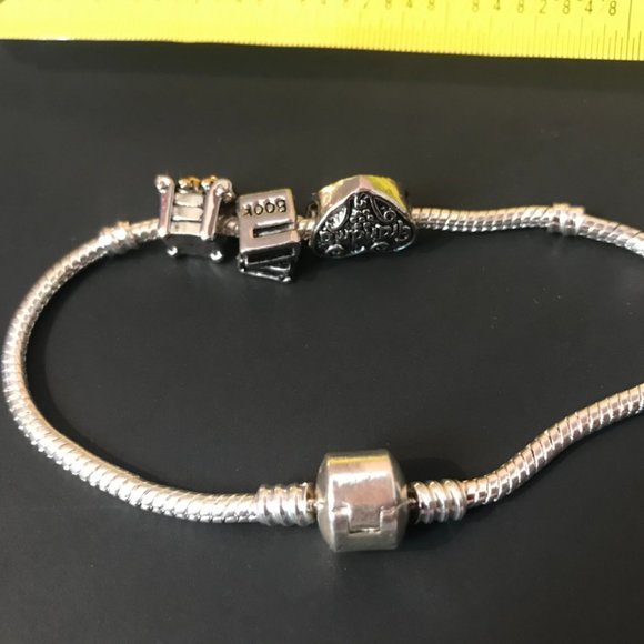 Silver Bracelet Grandma/Books/reading chair w/cat nana nanna noni nonni grammy - Picture 2 of 10